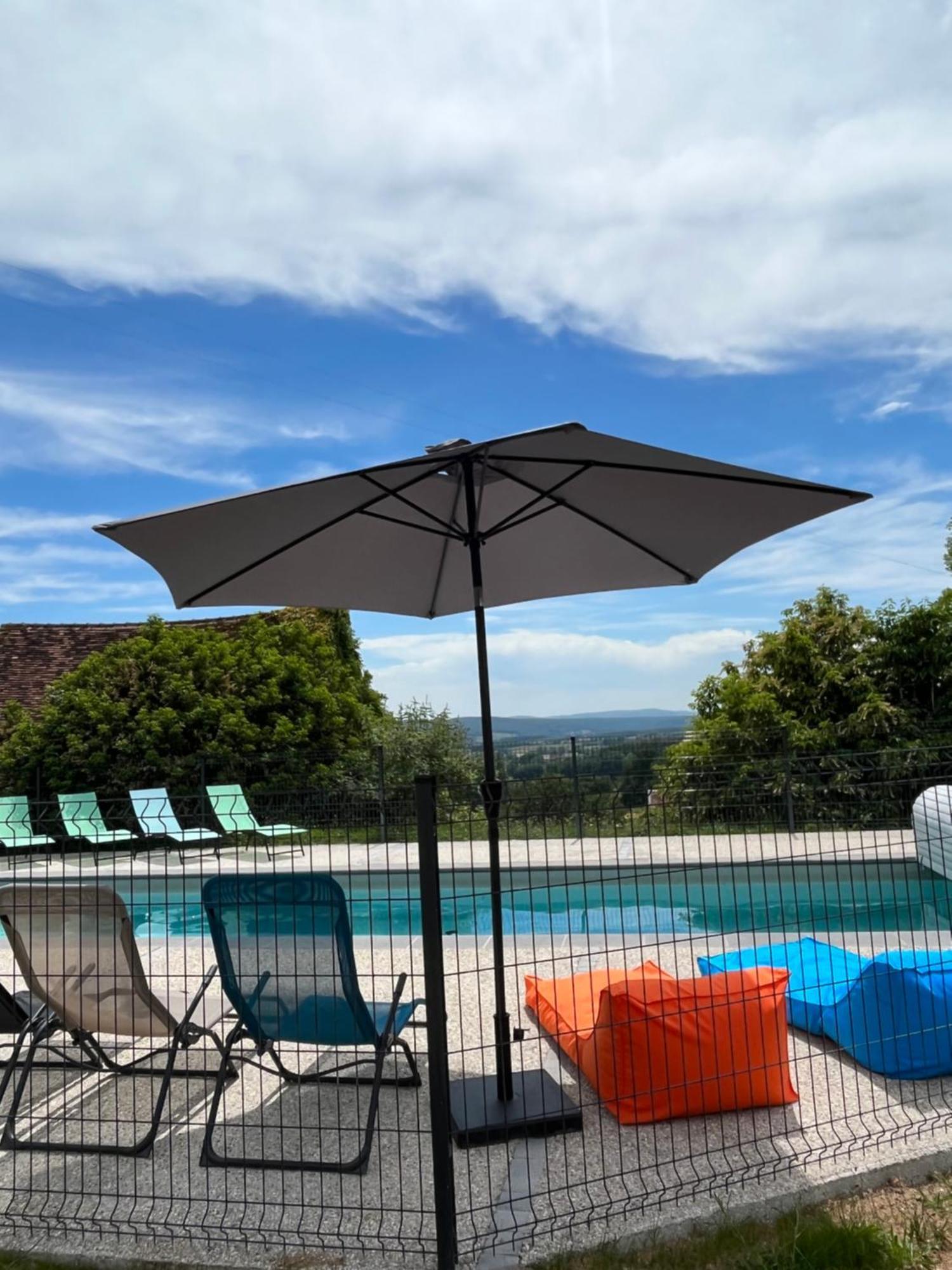 Gite De La Doit, En Pleine Campagne, Pour 14 Pers Saint-Marcelin-de-Cray Exteriér fotografie