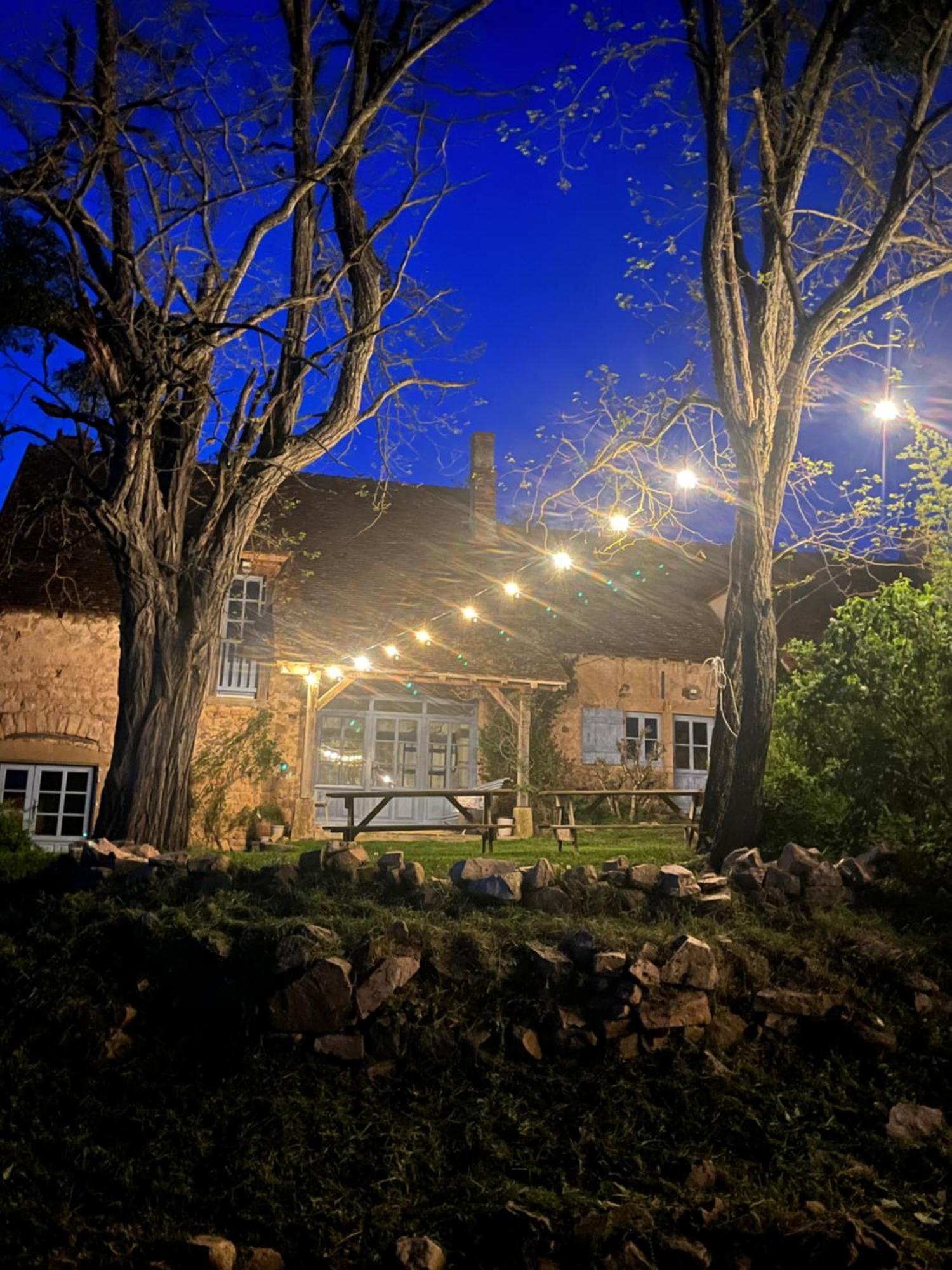 Gite De La Doit, En Pleine Campagne, Pour 14 Pers Saint-Marcelin-de-Cray Exteriér fotografie